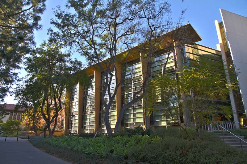 This is the Schlinger Laboratory for Chemical Engineering at Caltech.